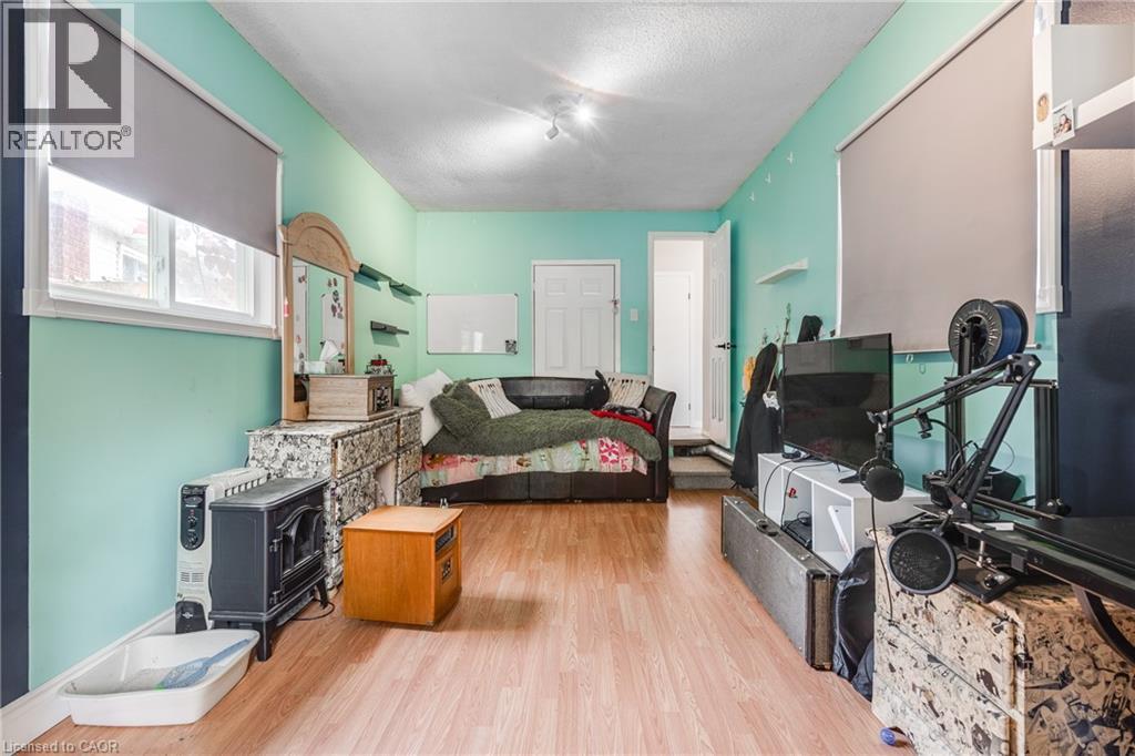 36 ANGELA Crescent thumbnail 18