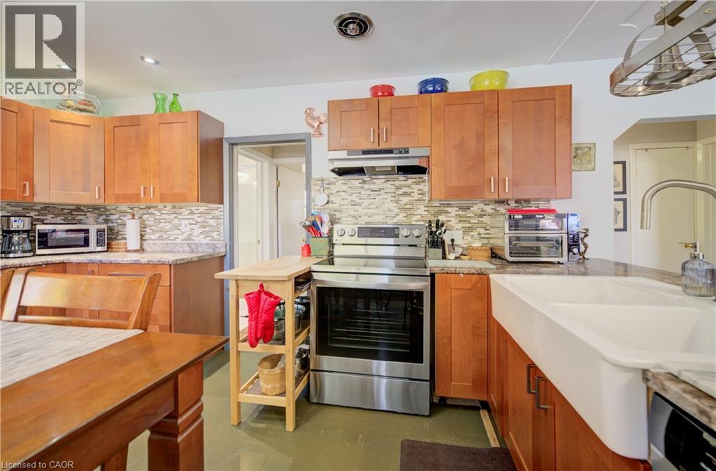 251 SHELDON Avenue N thumbnail 14