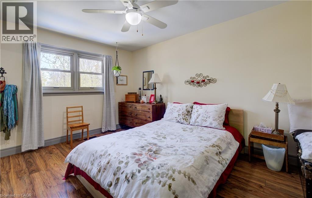 251 SHELDON Avenue N thumbnail 22