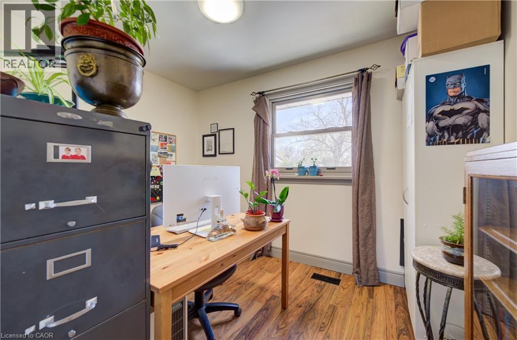 251 SHELDON Avenue N thumbnail 25