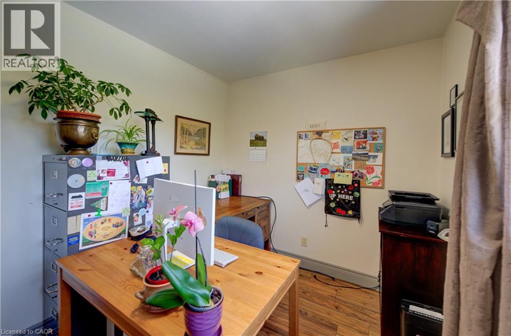 251 SHELDON Avenue N thumbnail 26