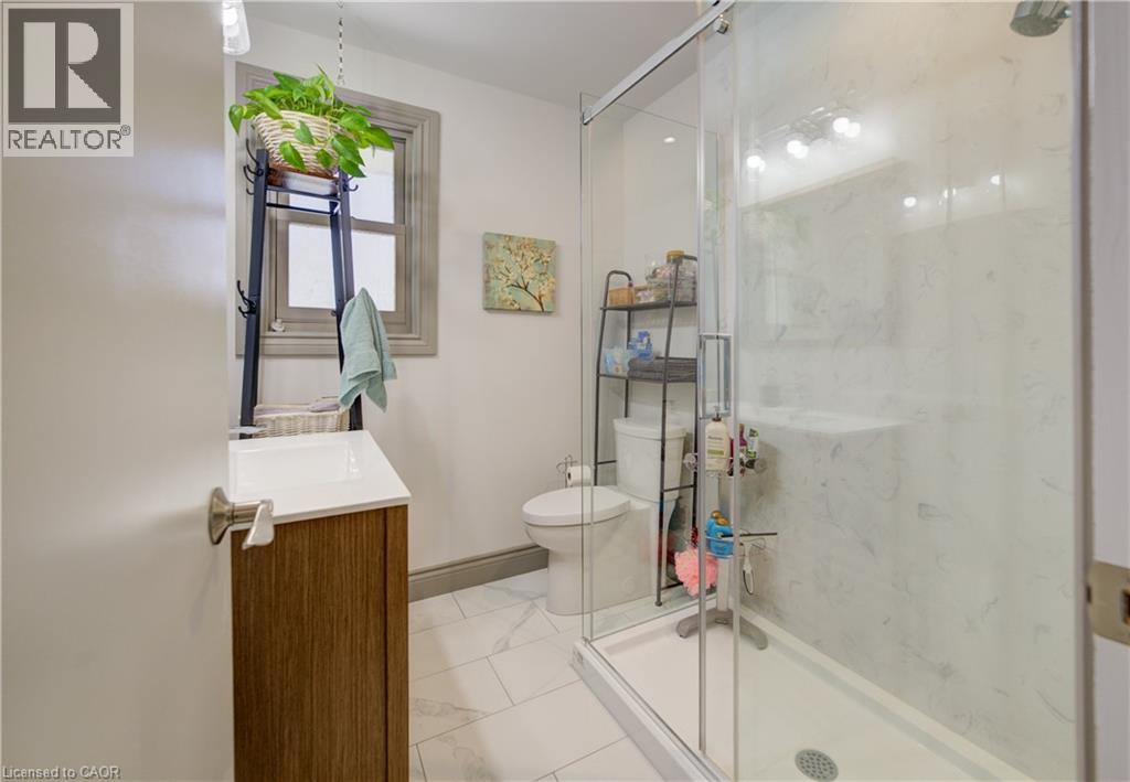 251 SHELDON Avenue N thumbnail 27