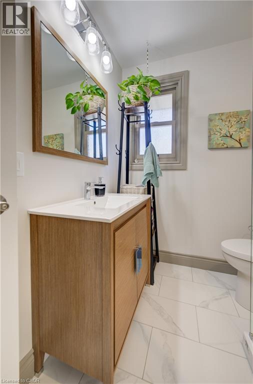 251 SHELDON Avenue N thumbnail 29