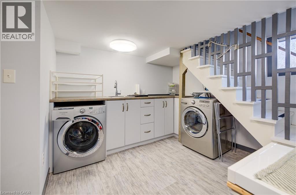 251 SHELDON Avenue N thumbnail 31