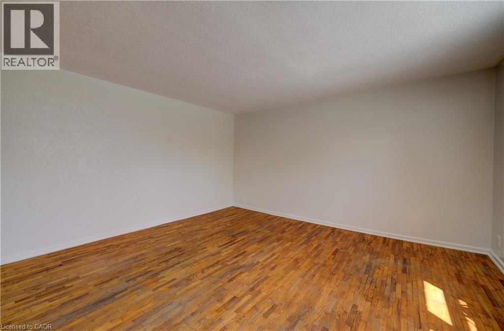 251 SHELDON Avenue N thumbnail 38