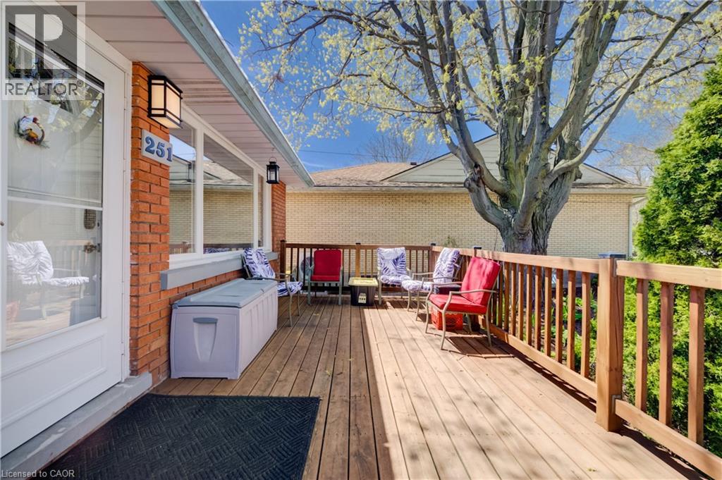 251 SHELDON Avenue N thumbnail 5