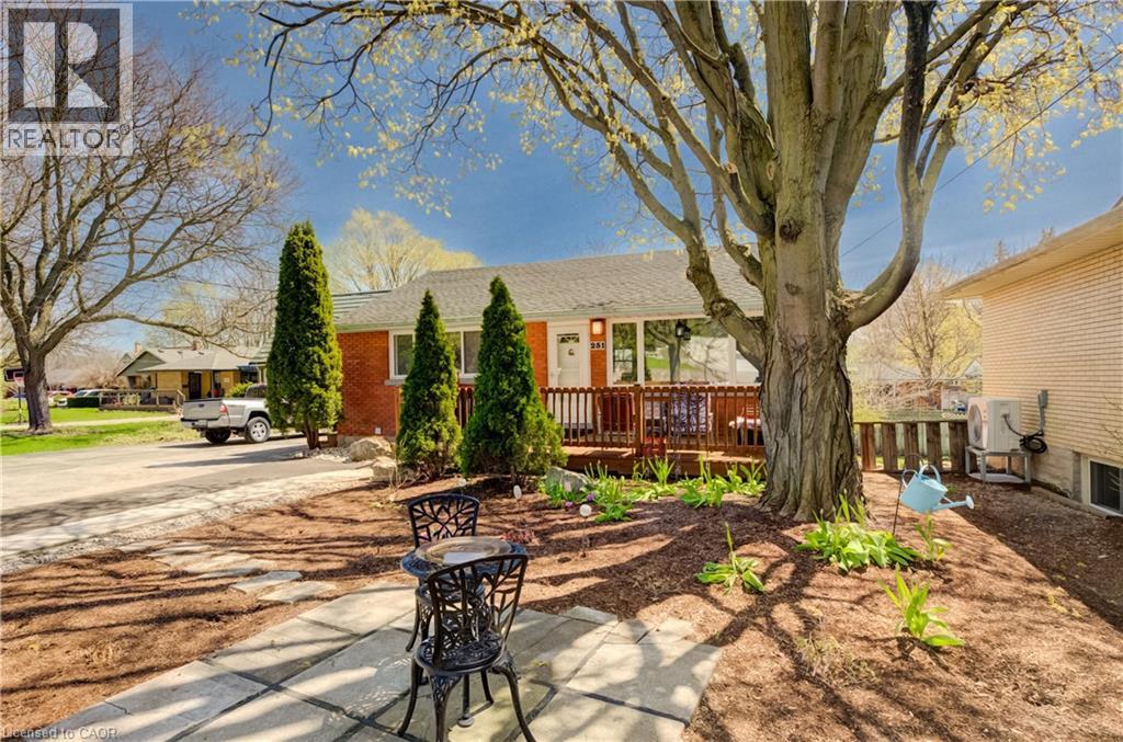 251 SHELDON Avenue N thumbnail 6