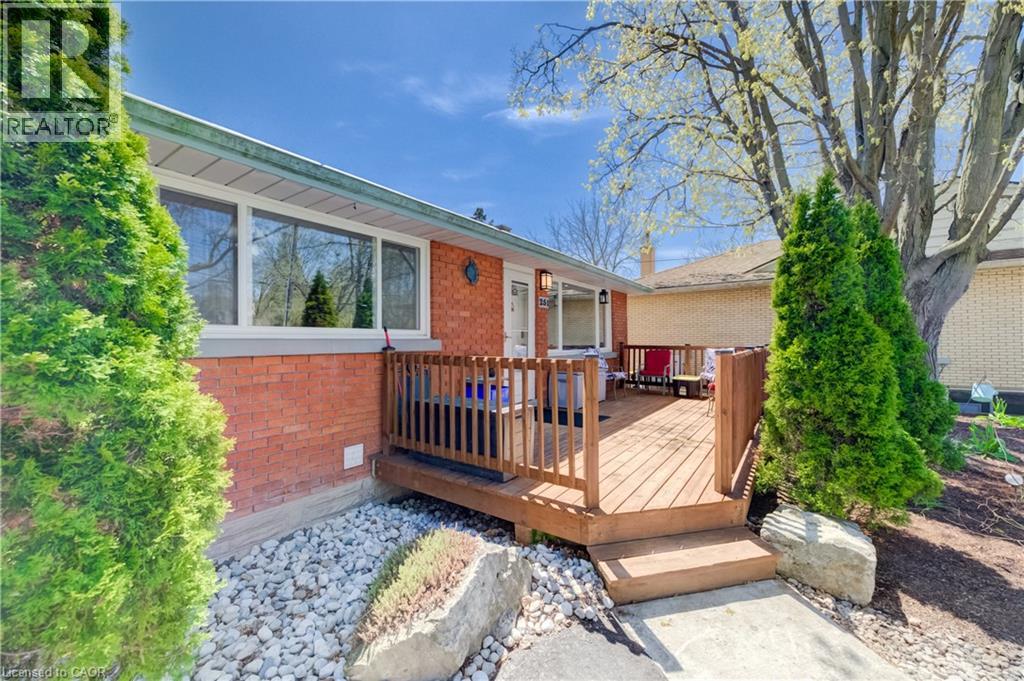 251 SHELDON Avenue N thumbnail 9