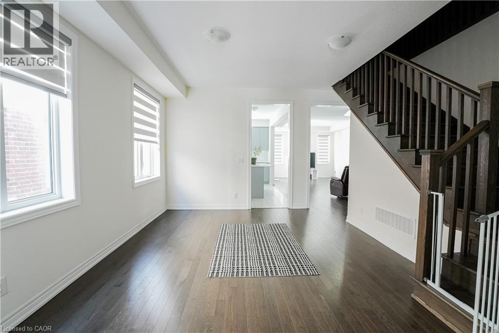 10 GEORGINA Street thumbnail 8