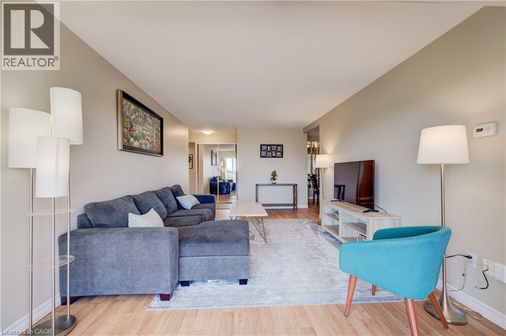 265 WESTCOURT Place Unit# 702 thumbnail 17