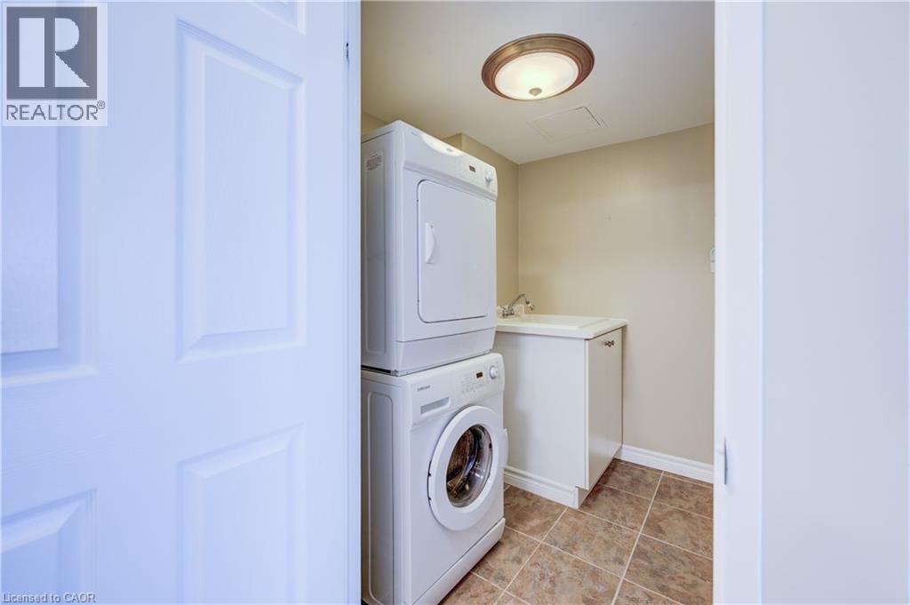 265 WESTCOURT Place Unit# 702 thumbnail 27