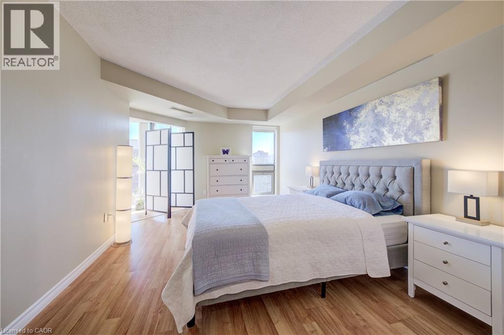 265 WESTCOURT Place Unit# 702 thumbnail 29