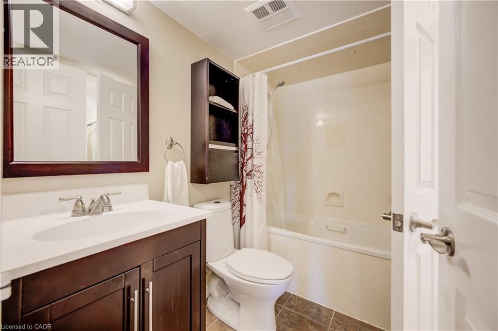 265 WESTCOURT Place Unit# 702 thumbnail 33