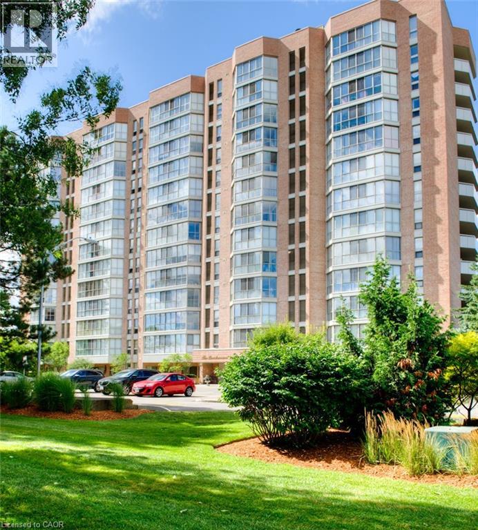 265 WESTCOURT Place Unit# 702 thumbnail 40