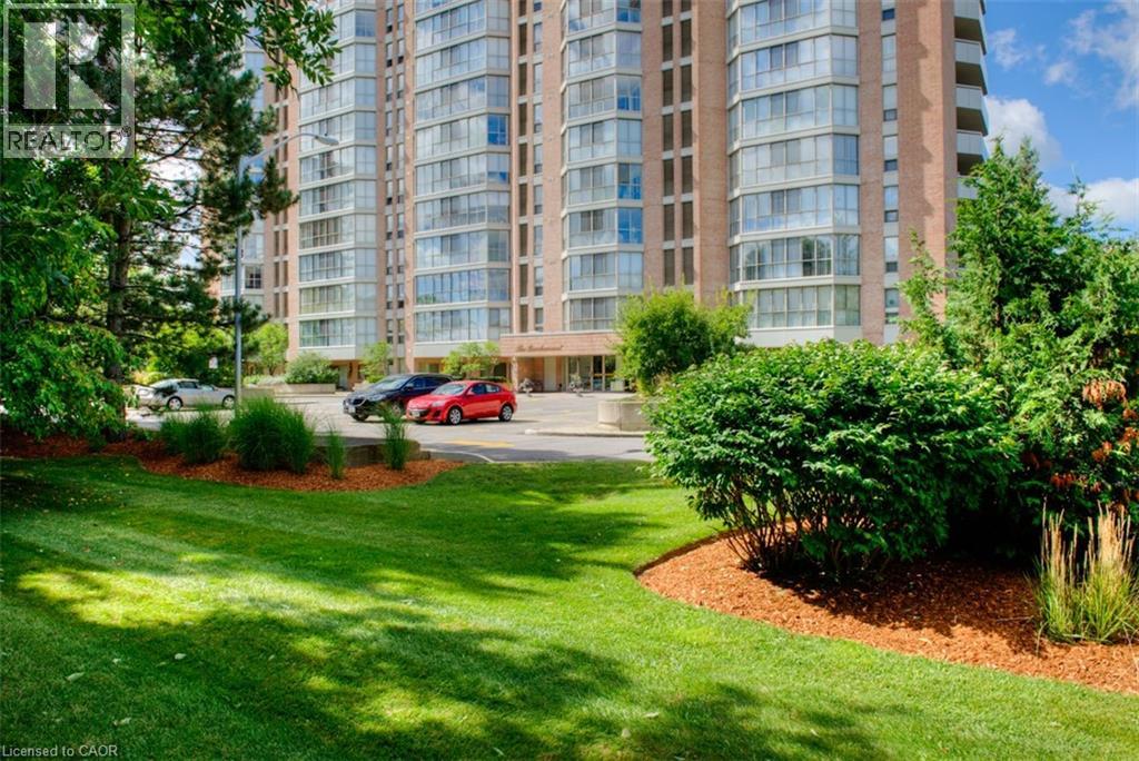 265 WESTCOURT Place Unit# 702 thumbnail 41