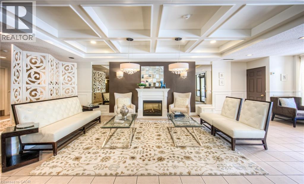 265 WESTCOURT Place Unit# 702 thumbnail 5