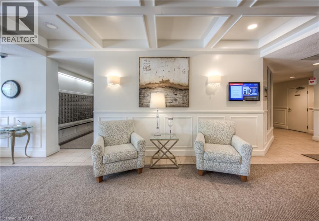 265 WESTCOURT Place Unit# 702 thumbnail 7