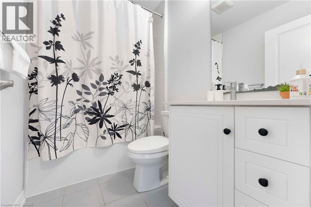 50 HOLLYWOOD Court thumbnail 5