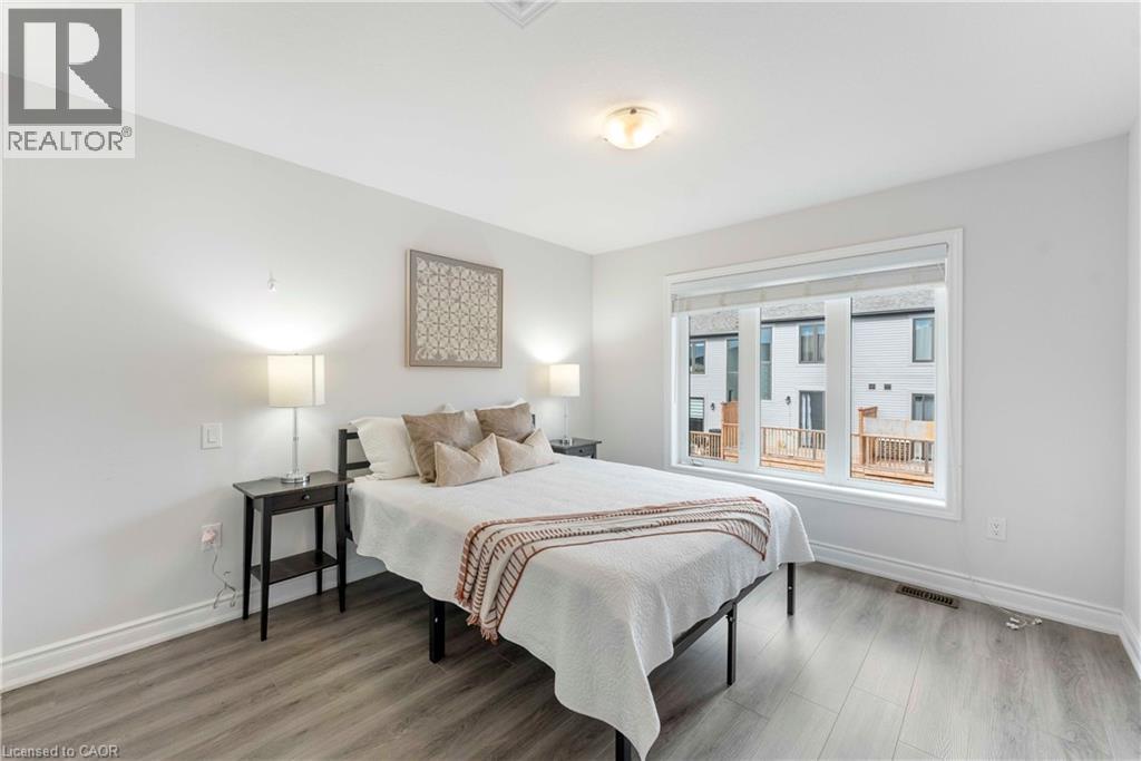 50 HOLLYWOOD Court thumbnail 6