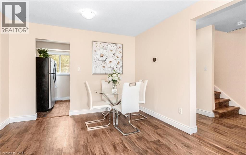 501 GLENELM Crescent thumbnail 15