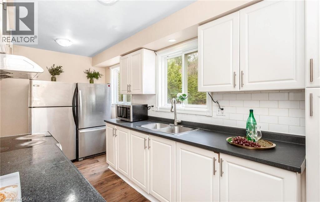 501 GLENELM Crescent thumbnail 17