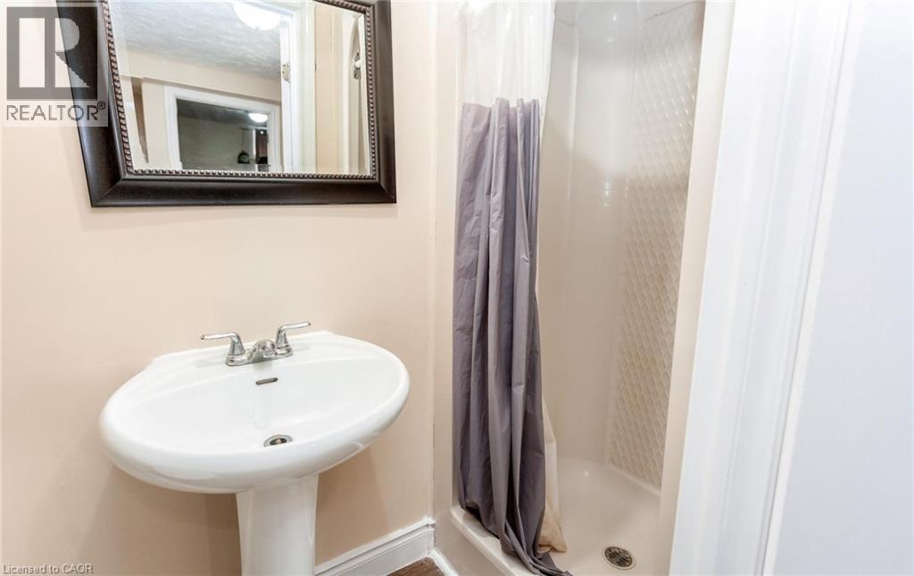 501 GLENELM Crescent thumbnail 43