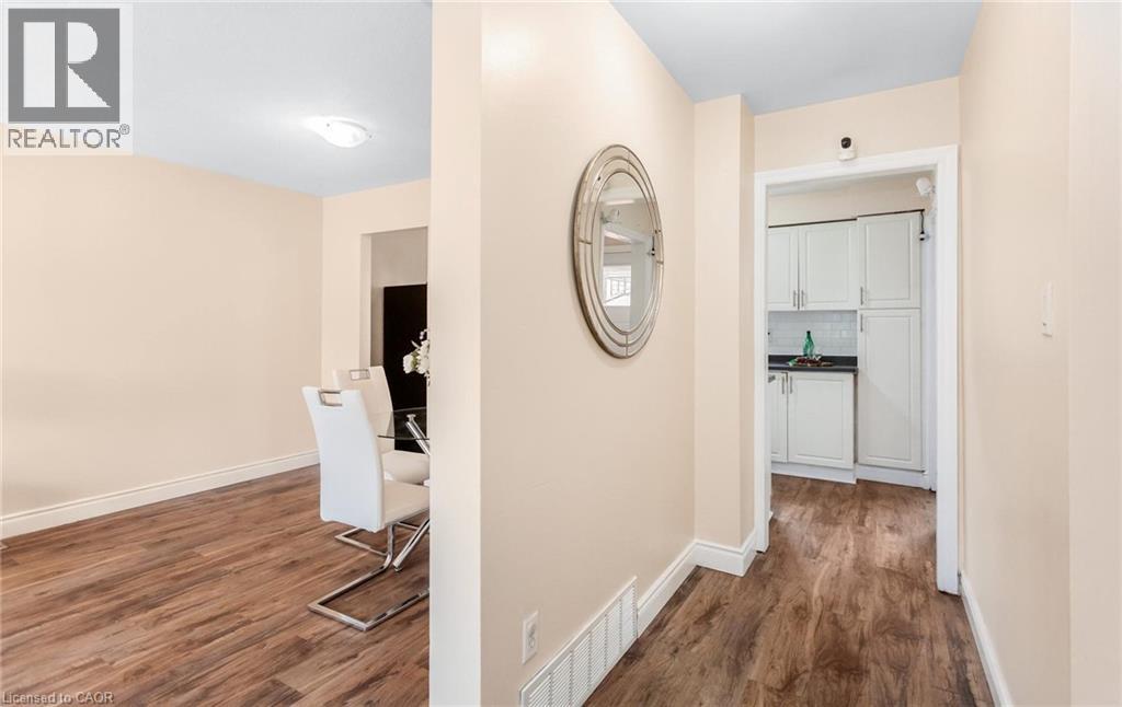 501 GLENELM Crescent thumbnail 9