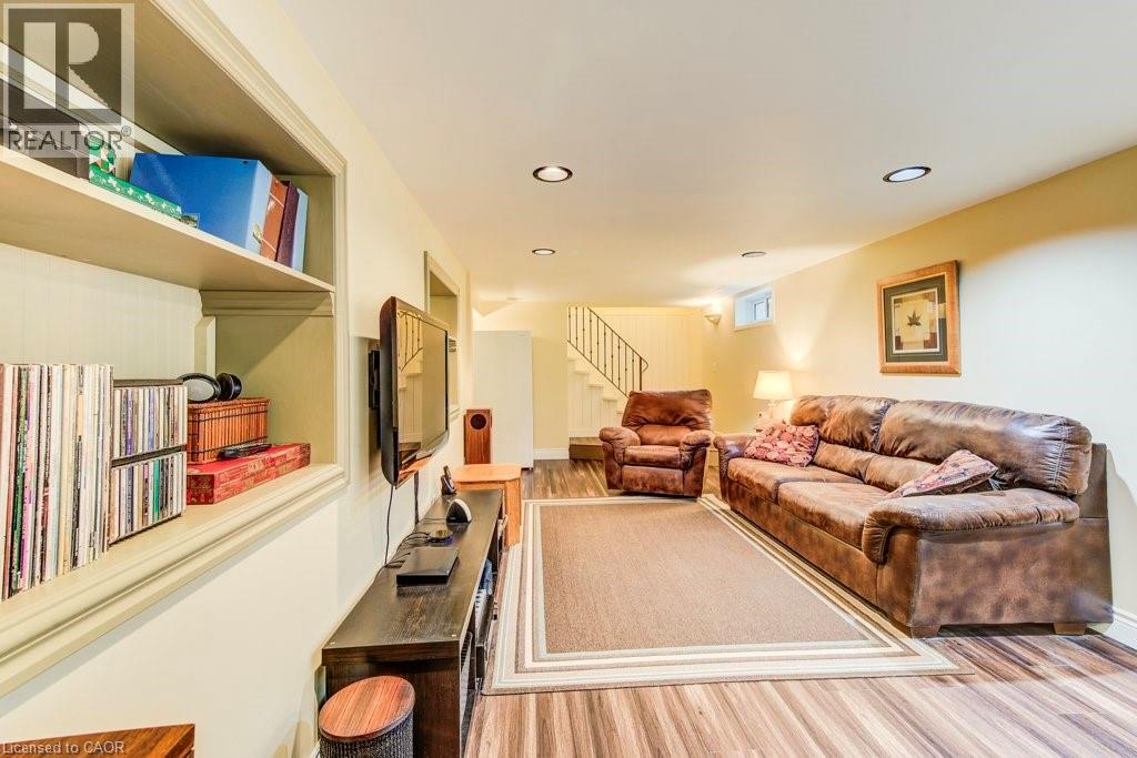 8 BLUEJAY Road thumbnail 32