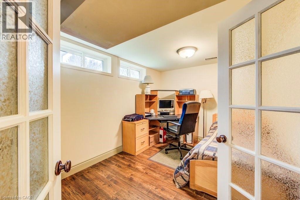 8 BLUEJAY Road thumbnail 35