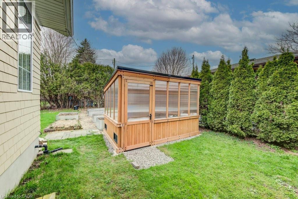 8 BLUEJAY Road thumbnail 40