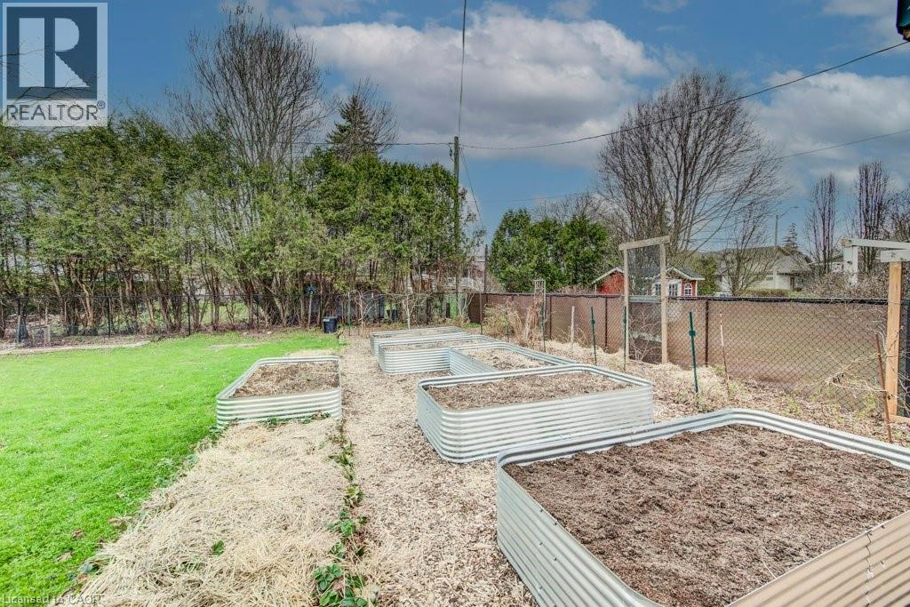 8 BLUEJAY Road thumbnail 43