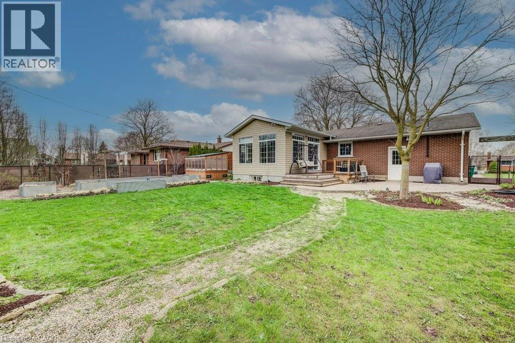 8 BLUEJAY Road thumbnail 46