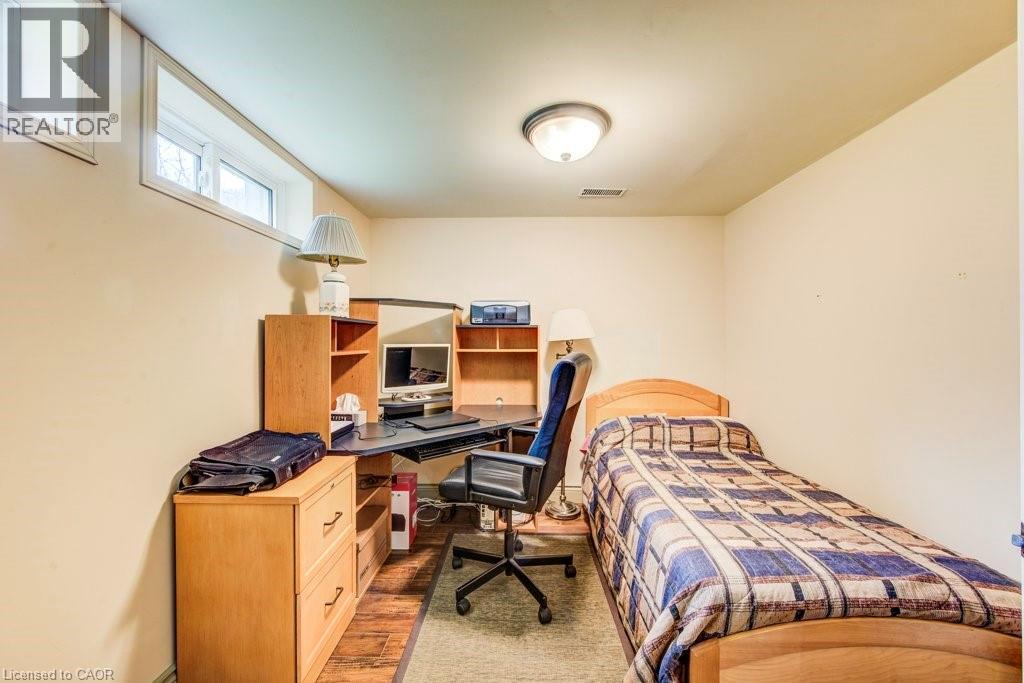 8 BLUEJAY Road thumbnail 36