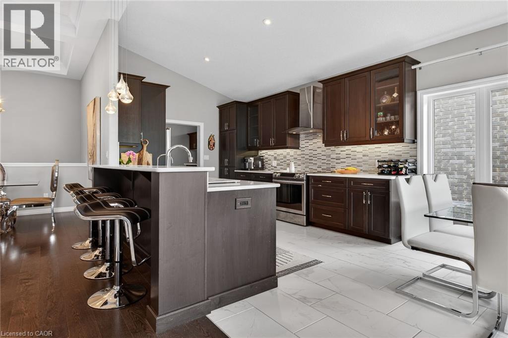 225 KETTLE LAKE Drive thumbnail 17