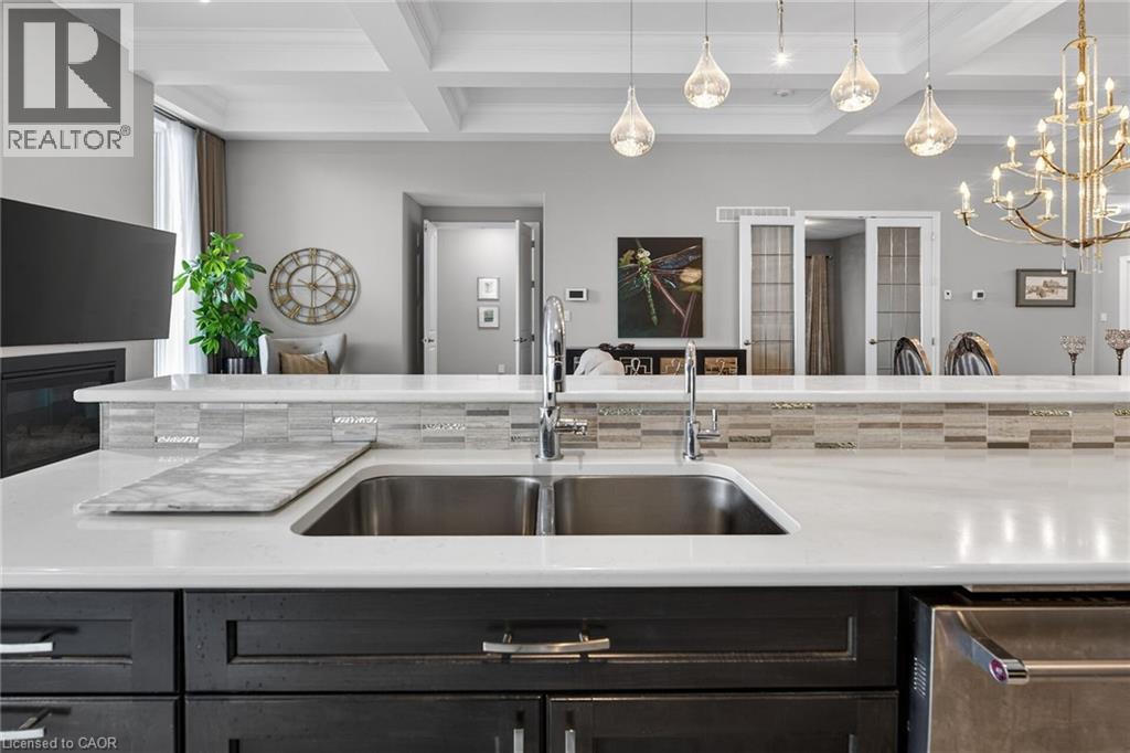 225 KETTLE LAKE Drive thumbnail 22