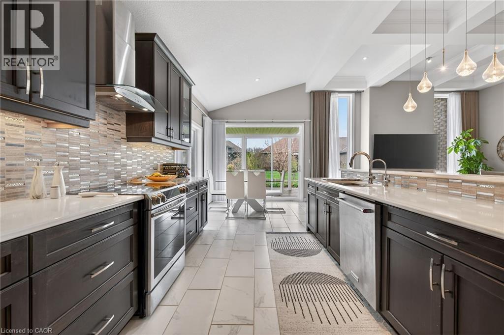 225 KETTLE LAKE Drive thumbnail 23