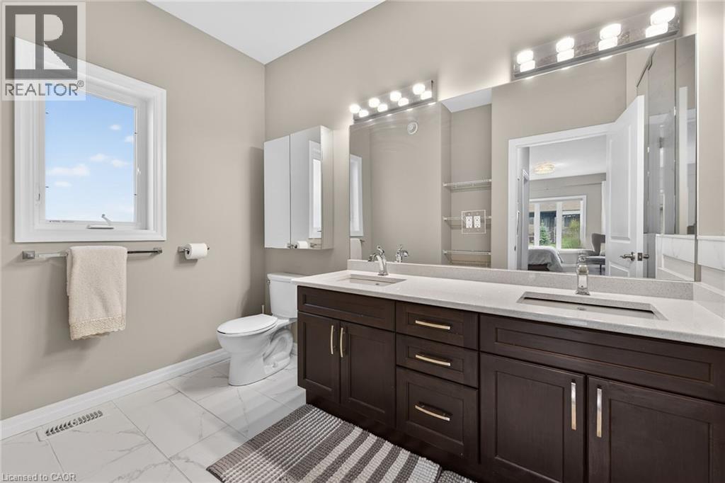 225 KETTLE LAKE Drive thumbnail 31