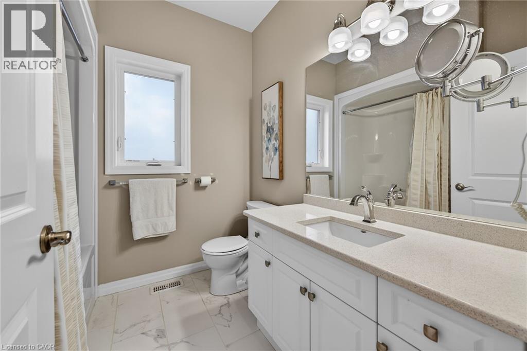 225 KETTLE LAKE Drive thumbnail 34