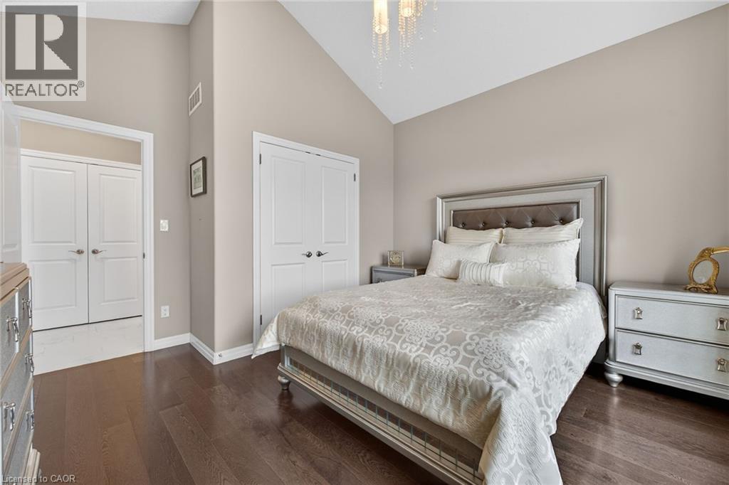 225 KETTLE LAKE Drive thumbnail 36