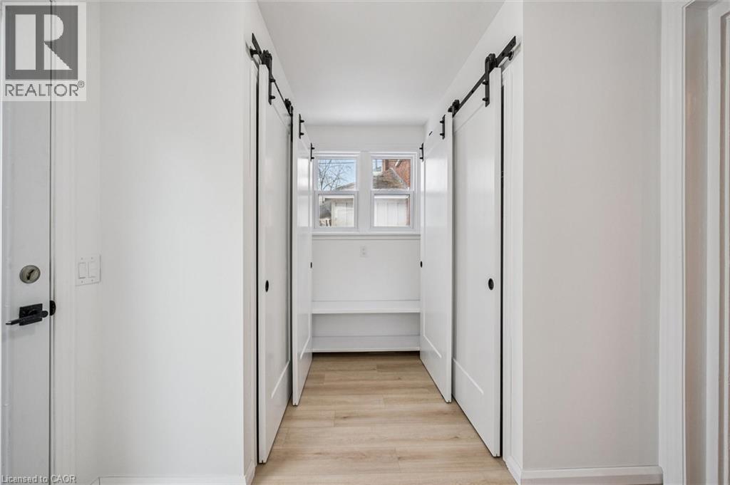 48 RICH Avenue thumbnail 14