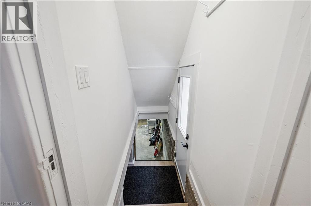 48 RICH Avenue thumbnail 24