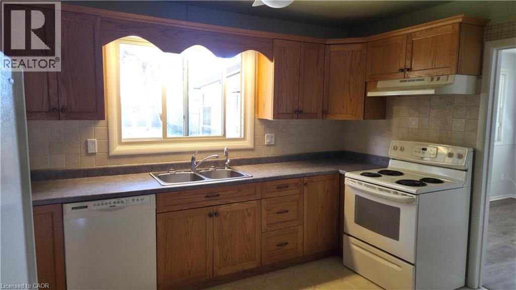 35 BRADLEY Drive thumbnail 3