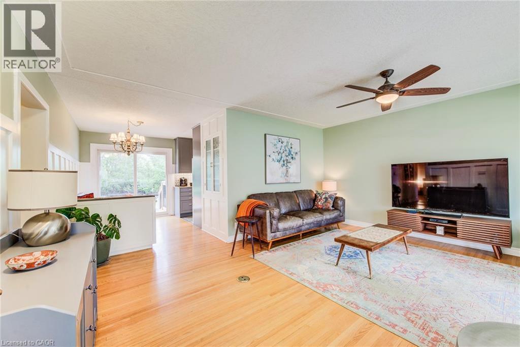 14 GRAYSTONE Avenue thumbnail 10