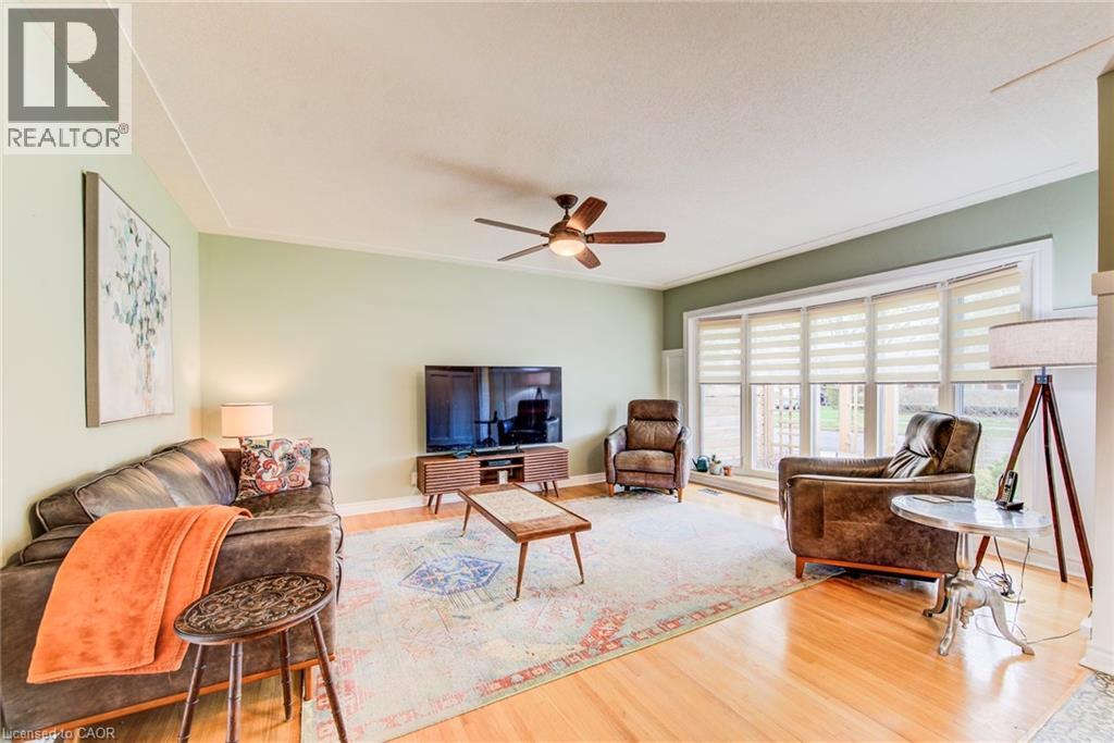 14 GRAYSTONE Avenue thumbnail 11