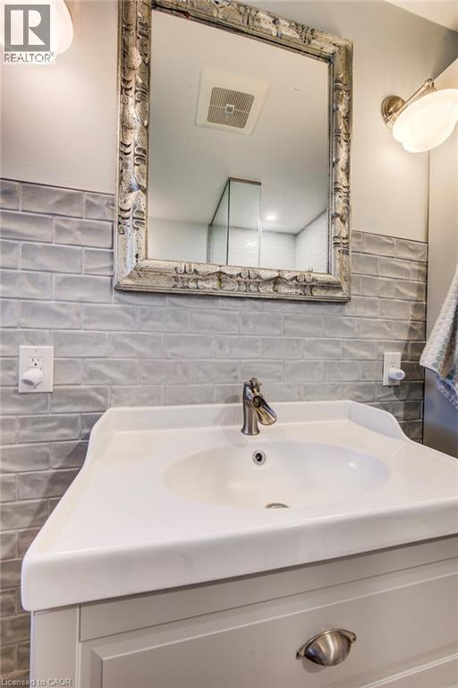 14 GRAYSTONE Avenue thumbnail 26