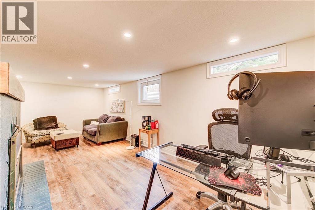 14 GRAYSTONE Avenue thumbnail 34