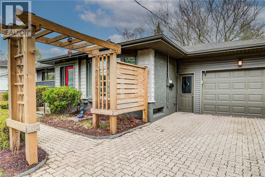 14 GRAYSTONE Avenue thumbnail 5