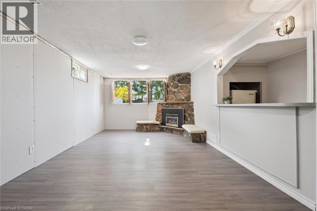 95 WEICHEL Street thumbnail 32