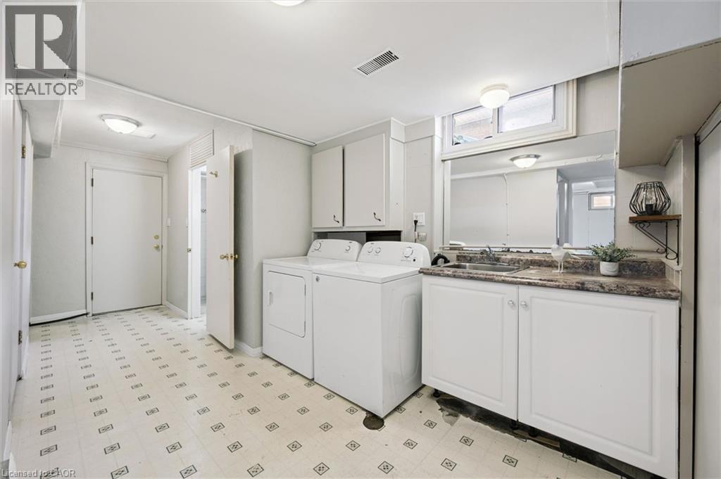 95 WEICHEL Street thumbnail 36