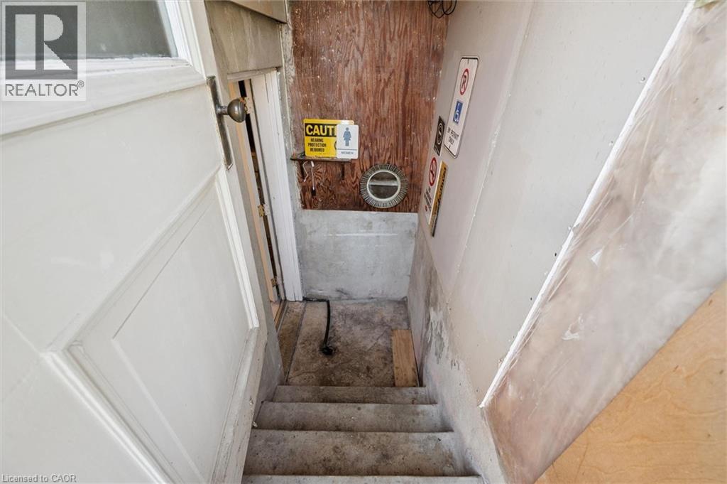 95 WEICHEL Street thumbnail 37